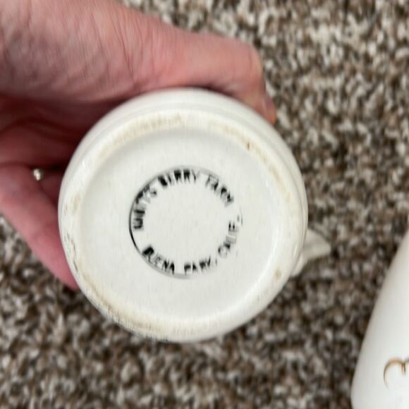 Vintage Knott's Berry Farm Hand Painted Sugar & Creamer Lid Set 3 Piece - Picture 7 of 13